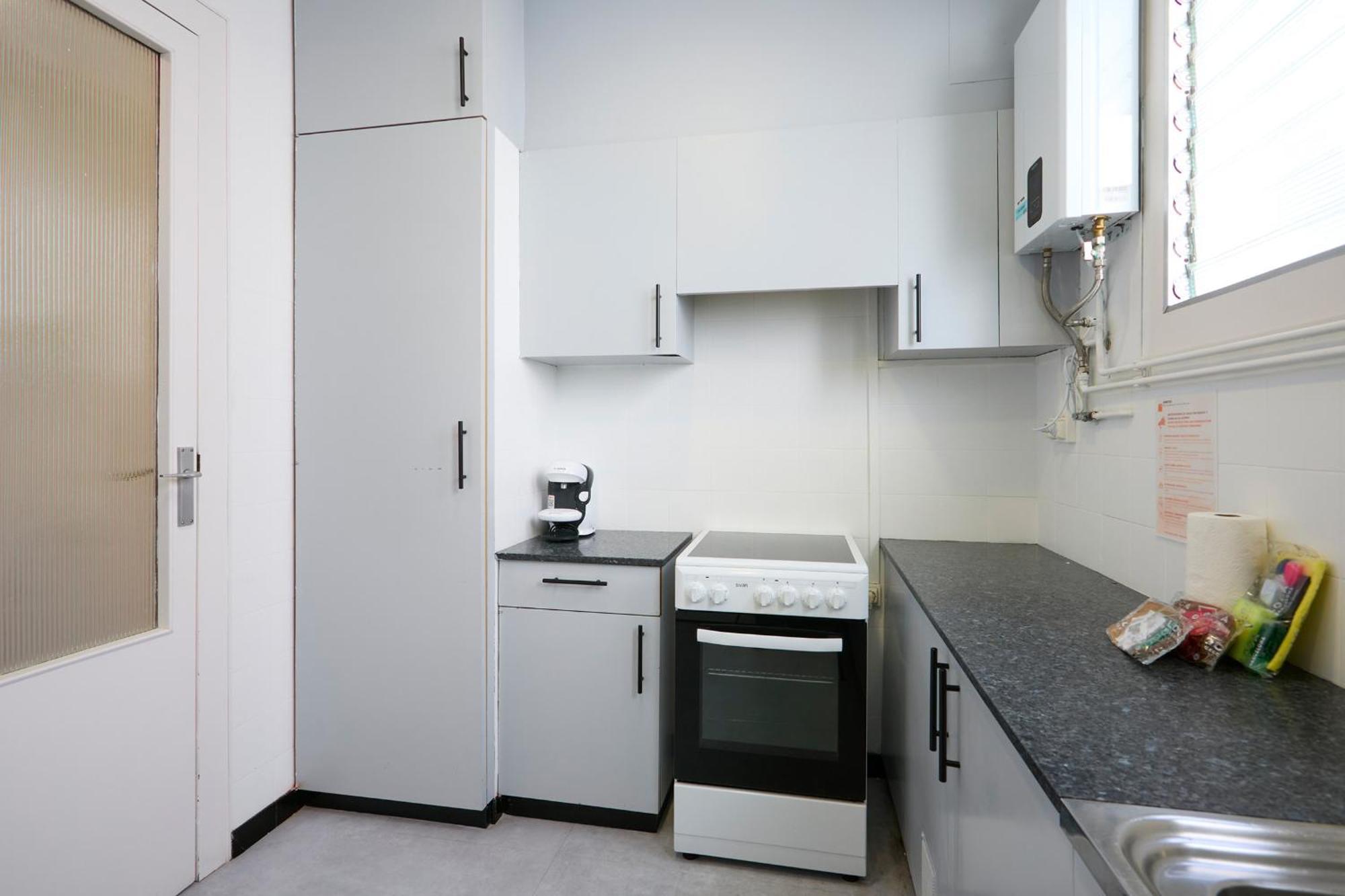 63Par1016- Sunny Apartment In Paralel Barcelona Exterior foto